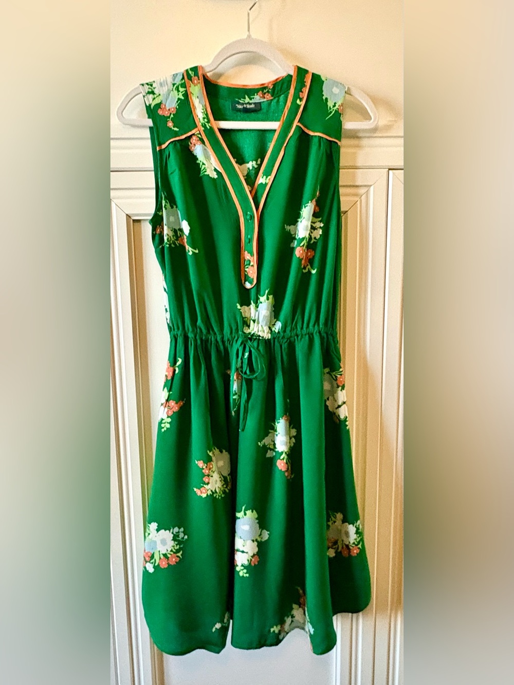 🟢 SLEEVELESS MODCLOTH GREEN RETRO FLORAL PRINT DRESS - SIZE MED - NEVER WORN 🟢